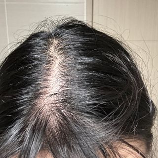 프리마인 더이상 뻣뻣하고 효과없는 탈모샴푸는 NO. 근본부터 케어하는 셀베이스 그린티샴푸(500ml) — 4점을 준 리뷰어가 2023년 3월 올린 사용 사진