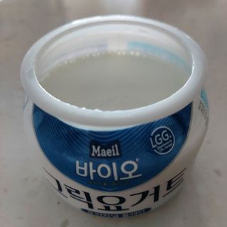 매일바이오 그릭요거트 오리지널 플레인 4개, 로스터리 커피믹스 4개 — 5점을 준 리뷰어가 2021년 12월 올린 사용 사진