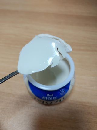 매일바이오 그릭요거트 오리지널 플레인 4개, 로스터리 커피믹스 4개 — 2점을 준 리뷰어가 2021년 12월 올린 사용 사진