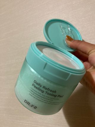 닥터에프파이브 데일리 리프레쉬 필링 토닝 패드 60매 — 5점을 준 리뷰어가 2022년 6월 올린 사용 사진