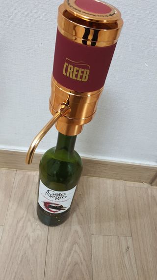 와인웨이터 당신은 별을 마시고있소, 크리비 와인 디스펜서 — 5점을 준 리뷰어가 2023년 1월 올린 사용 사진