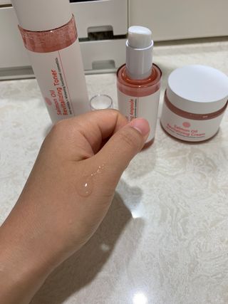 아이앤립 / EYENLIP 아이앤립 연어오일 리바이탈라이징 토너+앰플+크림 3종 세트 — 4.5점을 준 리뷰어가 2021년 7월 올린 사용 사진