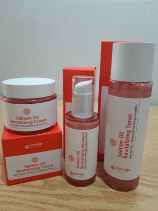 아이앤립 / EYENLIP 아이앤립 연어오일 리바이탈라이징 토너+앰플+크림 3종 세트 — 5점을 준 리뷰어가 2021년 6월 올린 사용 사진
