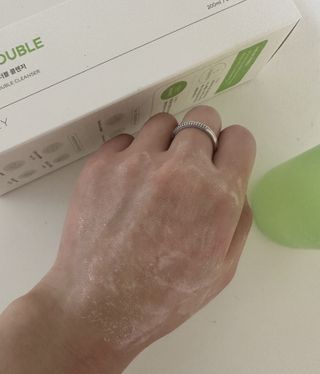 아이토리 시카 앰플 더블 클렌저 — 4점을 준 리뷰어가 2023년 4월 올린 사용 사진