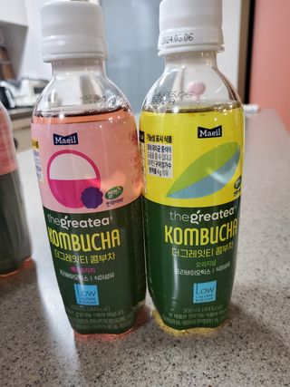 더그레잇티 콤부차 [매일유업] 더그레잇티 44kcal 콤부차 300ml *12개입 (오리지널 6개+베리리치 6개) — 5점을 준 리뷰어가 2023년 8월 올린 사용 사진