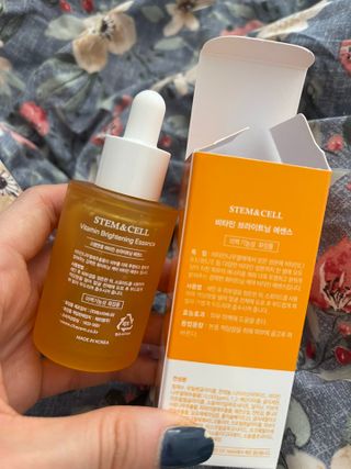 체르엠 스템앤셀 비타민 브라이트닝 에센스 30ml 1개 — 5점을 준 리뷰어가 2021년 11월 올린 사용 사진