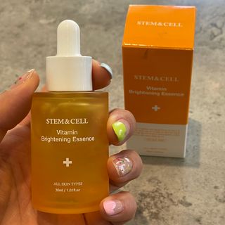 체르엠 스템앤셀 비타민 브라이트닝 에센스 30ml 1개 — 5점을 준 리뷰어가 2022년 3월 올린 사용 사진
