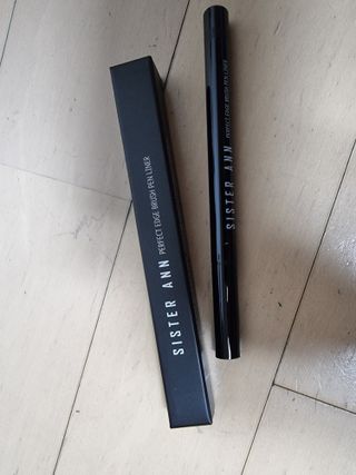 씨스터앤 퍼펙트 엣지 브러쉬 펜 라이너 2종 택 1 — 5점을 준 리뷰어가 2022년 1월 올린 사용 사진