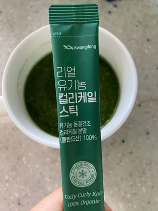 광동생활건강 프리 미션 [광동] 리얼 유기농 컬리케일 스틱 (2 g * 30포) — 5점을 준 리뷰어가 2025년 7월 올린 사용 사진