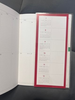 리훈 2024다이어리 아이라이크 모눈다이어리 — 5점을 준 리뷰어가 2023년 9월 올린 사용 사진