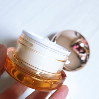 자민경 크레마카라콜 울트라 프로폴리스 하이드라 인텐스 크림 50ml — 5점을 준 리뷰어가 2021년 1월 올린 사용 사진