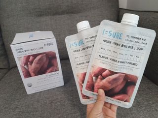 다미즐 [아이슈어] 맛있는 관리의 시작 그래놀라 풀믹스 쉐이크 4종 택 1/7일분/초콜릿, 고구마, 곡물, 바나나 — 5점을 준 리뷰어가 2021년 4월 올린 사용 사진