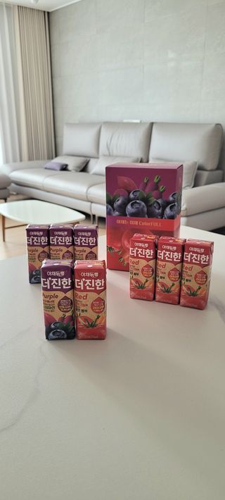 [롯데칠성] 야채듬뿍 더'진한 [롯데칠성] 야채는 이제 COLORFULL! 야채듬뿍  더 진한 레드 4개 +퍼플 4개 (총 8개) — 5점을 준 리뷰어가 2023년 6월 올린 사용 사진