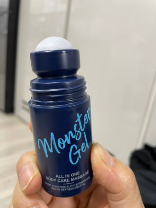 [바록스] 류현진 올인원 바디릴렉싱 몬스터겔 50ml — 4.5점을 준 리뷰어가 2021년 3월 올린 사용 사진
