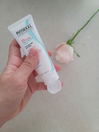 피지오겔 레드수딩 시카밸런스 크림 50ml — 5점을 준 리뷰어가 2022년 4월 올린 사용 사진