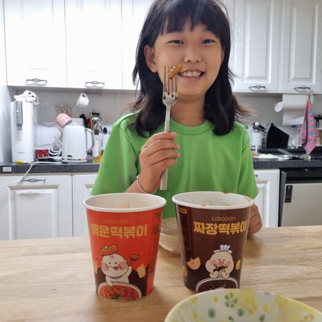 유비쿡 컵떡볶이 매운컵떡볶이2개/ 짜장컵떡볶이 2개  총 4개세트 리뷰 사진