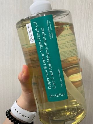 닥터시드 페퍼민트 앤 레몬 비건 비듬케어 쿨 탈모 샴푸 (1000ml) — 5점을 준 리뷰어가 2023년 7월 올린 사용 사진
