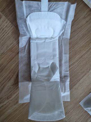 나우[템포] 템포 패드 내추럴 순면 생리대 SET(중형 슬림 + 대형 + 라이너) — 5점을 준 리뷰어가 2024년 5월 올린 사용 사진