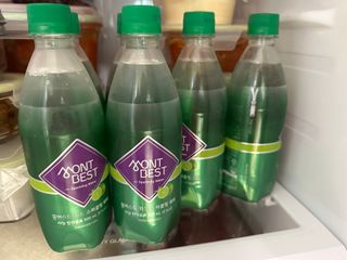 몽베스트 Montbest with Sparkling water Lime20병 — 4.5점을 준 리뷰어가 2022년 11월 올린 사용 사진