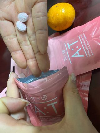 입 냄새 완화에 도움을 주는 에티켓 캔디 복숭아맛 앳캔디 — 5점을 준 리뷰어가 2020년 12월 올린 사용 사진