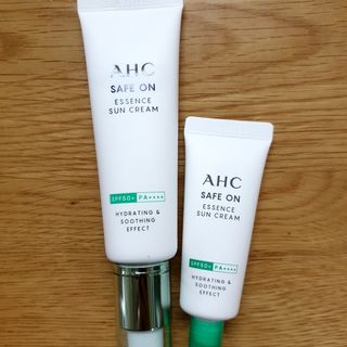 [AHC] 세이프온 에센스 선크림 올리브영 스페셜 증정 기획세트 — 5점을 준 리뷰어가 2022년 6월 올린 사용 사진