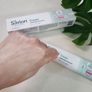 건선/아토/습진/민감성 피부 천연보습진정크림 소리온 크림 & 센시티브 크림 50g — 4점을 준 리뷰어가 2022년 1월 올린 사용 사진