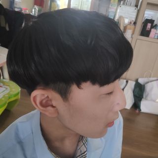 다슈코리아 다슈 클래식 인크레더블 샤인 포마드 — 4.5점을 준 리뷰어가 2021년 3월 올린 사용 사진