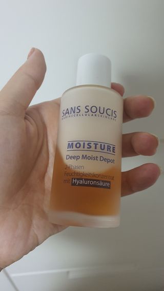 산수시 데포 세럼 수분 물광 비타민 에센스 50ml 기초화장품 — 4.5점을 준 리뷰어가 2021년 8월 올린 사용 사진
