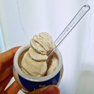 매일바이오 그릭요거트 오리지널 플레인 4개, 로스터리 커피믹스 4개 — 3점을 준 리뷰어가 2021년 12월 올린 사용 사진