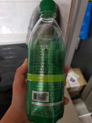몽베스트 Montbest with Sparkling water Lime20병 — 3점을 준 리뷰어가 2022년 8월 올린 사용 사진