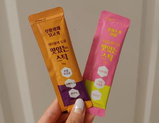 페페로니 맛있는 스틱 - 무항생제 닭고기 15개 + 알래스카 연어 15개 — 5점을 준 리뷰어가 2021년 9월 올린 사용 사진