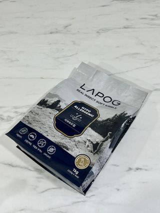 [푸디웜] 라포그 리얼인섹트 소프트키블 스킨 1KG — 5점을 준 리뷰어가 2022년 9월 올린 사용 사진