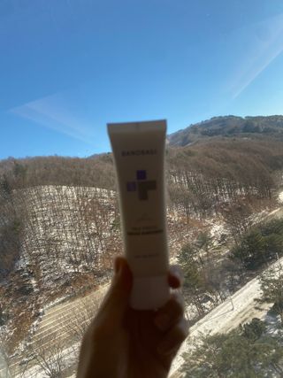 바노바기 코스메틱 바노바기 밀크씨슬 리페어 시카 선스크린 플러스 50ml — 5점을 준 리뷰어가 2023년 1월 올린 사용 사진