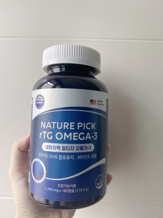 서울약사신협 네이처픽_알티지오메가3_1,205mg x 180캡슐 — 5점을 준 리뷰어가 2021년 9월 올린 사용 사진