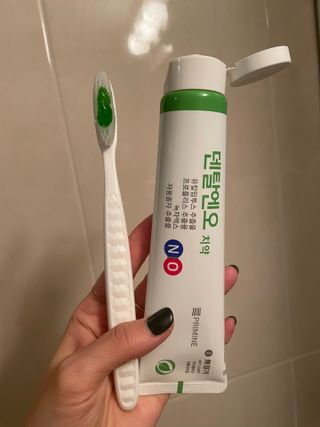 프리마인 유해균 뿐만 아니라 유익균까지 씻어내는 치약은 그만, 건강한 구강환경을 만드는 덴탈엔오 — 5점을 준 리뷰어가 2022년 12월 올린 사용 사진