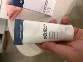 더마포레스트 마데카소사이드 리페어 크림 / 캐비아추출물 병풀추출물 시카케어 미백 주름개선 — 4점을 준 리뷰어가 2021년 8월 올린 사용 사진