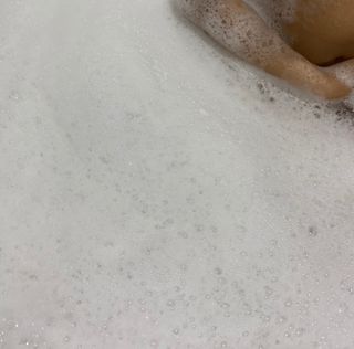 버블데이 배쓰밤 거품입욕제 버블바 6종 — 4.5점을 준 리뷰어가 2021년 8월 올린 사용 사진