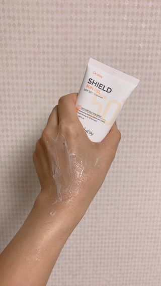 엘리샤코이 올데이 쉴드 선젤 — 5점을 준 리뷰어가 2021년 6월 올린 사용 사진