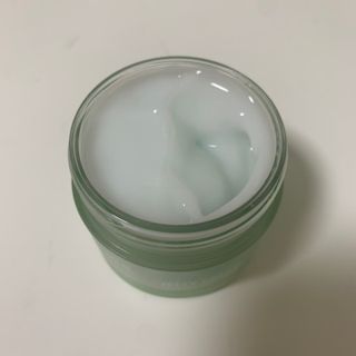 김정문알로에 큐어 큐어 알로에 리프레쉬 젤리 세럼, 큐어 알로에 하이드로 젤리 크림 — 4점을 준 리뷰어가 2021년 3월 올린 사용 사진