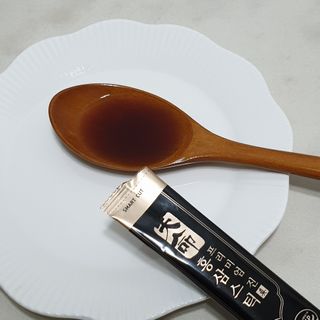 헬스업_천명진프리미엄홍삼스틱_10ml x 30포 — 5점을 준 리뷰어가 2020년 12월 올린 사용 사진