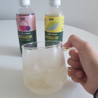 더그레잇티 콤부차 300ml *12개입 (오리지널 6개+베리리치 6개) — 4점을 준 리뷰어가 2022년 7월 올린 사용 사진