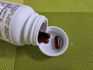 프리마인 홍삼의 강력한 에너지, 이제는 흡수율을 높인 최첨단 캡슐로 간편하게 초고속 충전하세요. — 5점을 준 리뷰어가 2022년 8월 올린 사용 사진