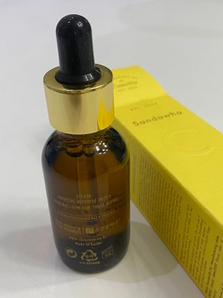 스킨큐어 산다화 비타민c 화이트닝 에센스 30ml — 5점을 준 리뷰어가 2023년 10월 올린 사용 사진