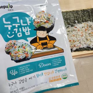 해풀잎 누구나 김밥*1ea [(혼합야채 35g *1ea,  김밥김 (5g, 5ea),  양념간장 (6g, 5ea), 참기름(5g, 2ea)] — 5점을 준 리뷰어가 2022년 7월 올린 사용 사진