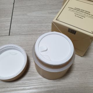 Dr.느루벗 느루벗 링클 솔루션 콘센트레이트 스네일 탄력 달팽이 크림 80g — 5점을 준 리뷰어가 2021년 4월 올린 사용 사진