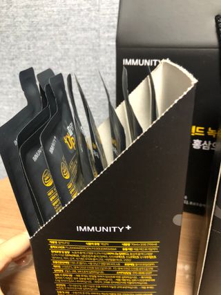 [이뮤니티플러스] 최고급녹용과 국내산 6년근 홍삼으로 활력업!!_ 활력UP삼 30포 1box — 5점을 준 리뷰어가 2022년 5월 올린 사용 사진