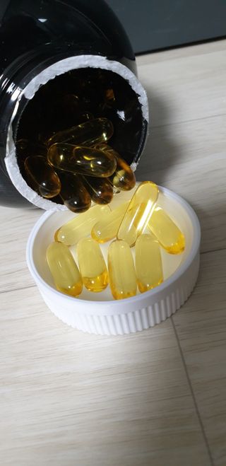 서울약사신협 Finepick_오메가365_1020mg x 365캡슐 — 5점을 준 리뷰어가 2021년 4월 올린 사용 사진