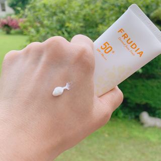 [후르디아] 혼합자차 선 에센스+톤업 선크림 2종 — 4점을 준 리뷰어가 2021년 6월 올린 사용 사진