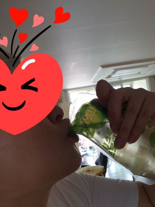 이롬 씨스루 프로틴워터 사과, 자몽 200ml x 12입 — 4점을 준 리뷰어가 2022년 9월 올린 사용 사진