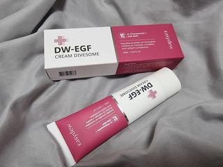 이지듀 DW-EGF 크림 다이브좀_콜라겐이 쏙쏙, 탄력피부로 다이빙 — 4점을 준 리뷰어가 2021년 3월 올린 사용 사진